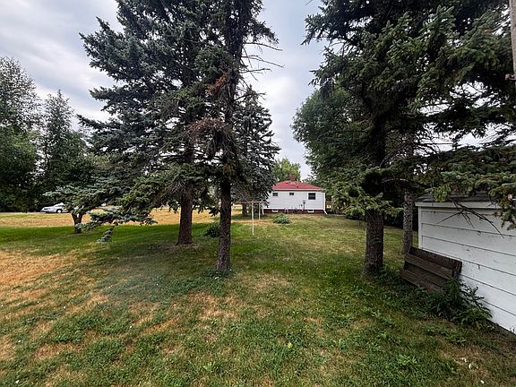 5th image of 409 3rd Ave S