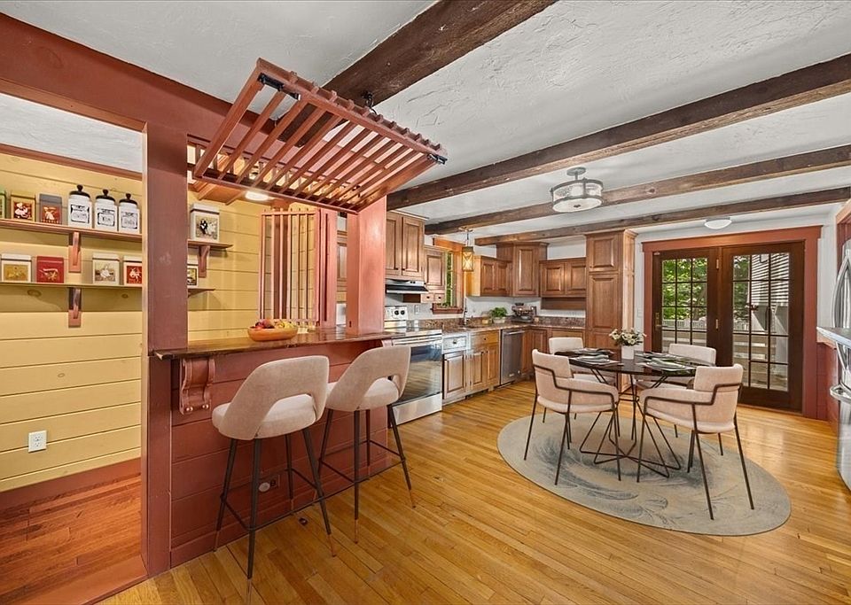 1st image of 54 Liberty St