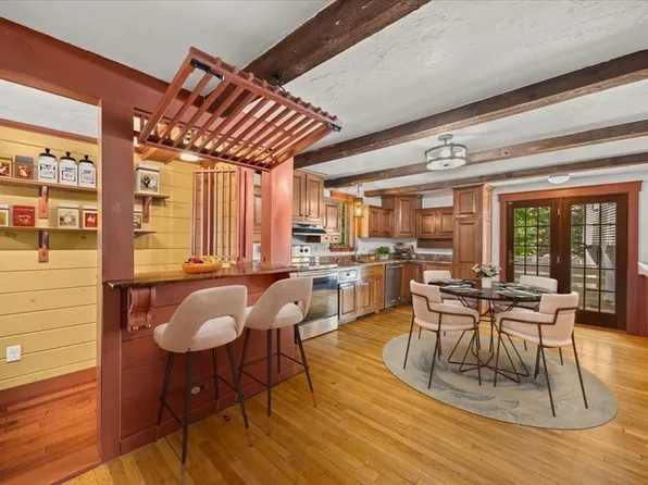 54 Liberty St, Randolph, MA 02368