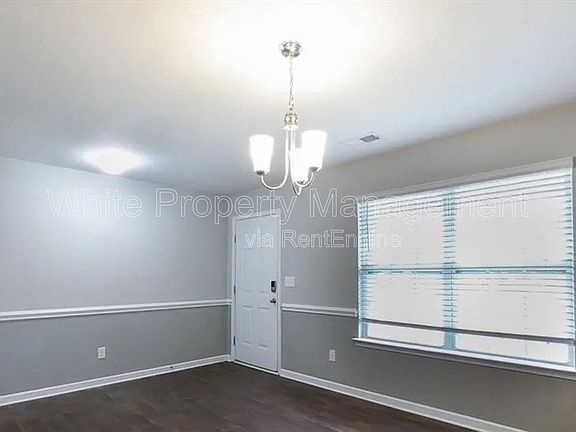 5th image of 1525 Lilly Springs Pl