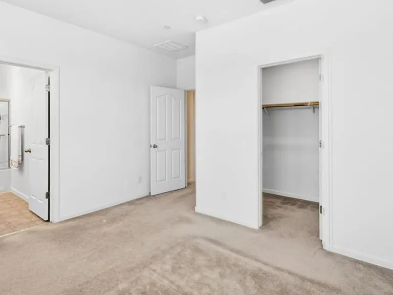 114 Barnhill Dr #114 — Photo 15