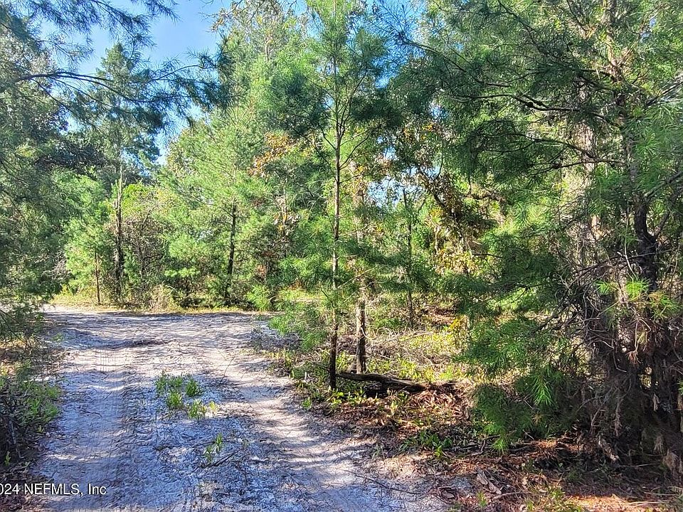 1st image of 209 GUAVA Avenue