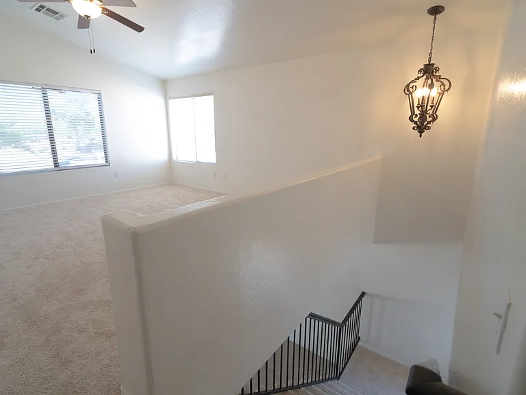1492 N Saddle St — Photo 16