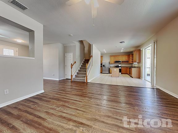 5th image of 7222 Bridgeview Dr