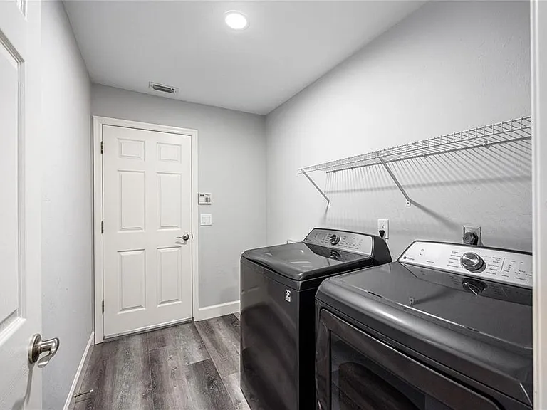 2103 SW 75th Ter — Photo 29