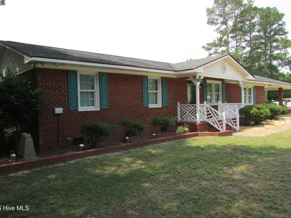 7825 Snow Hill Drive, Roseboro, NC 28382