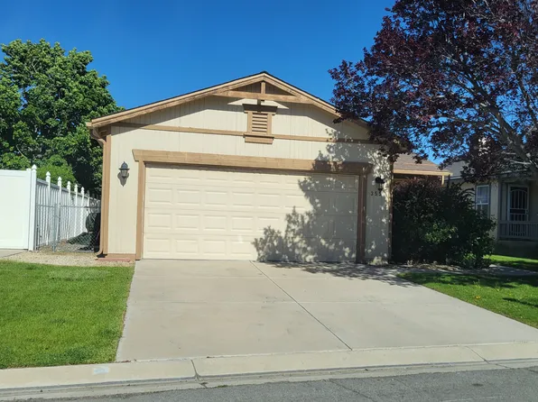 355 Rue De La Lavanda, Sparks, NV 89434