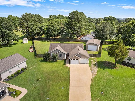4th image of 11 Royal Cir