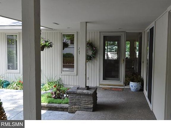 2nd image of 4915 Sussex Pl