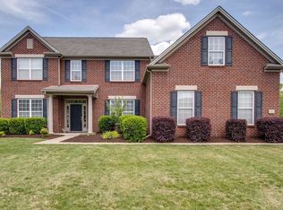 127 Rock Castle Dr, Lebanon, TN 37087