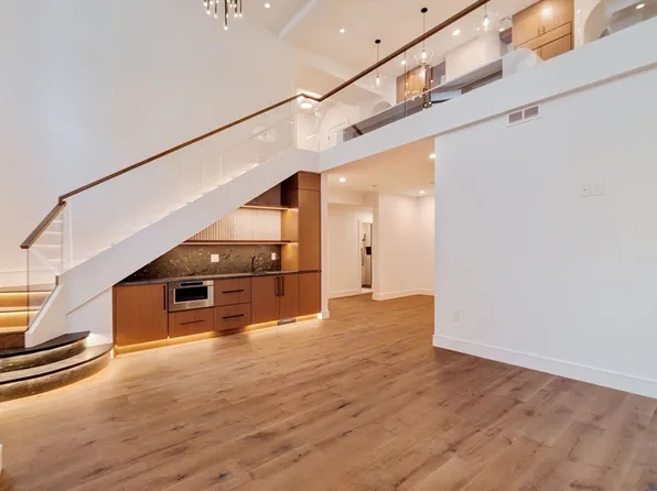 79 Park St APT 1, Brookline, MA 02446