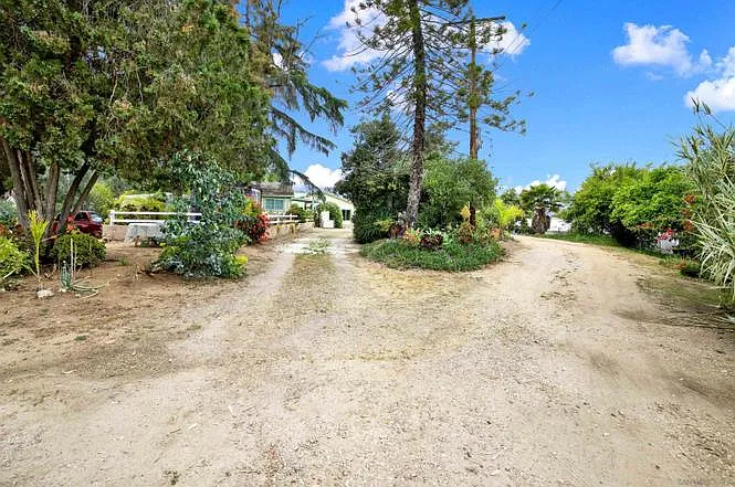 533 Mar Vista Dr — Photo 3