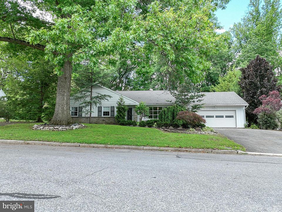 1st image of 150 Hillcrest Rd