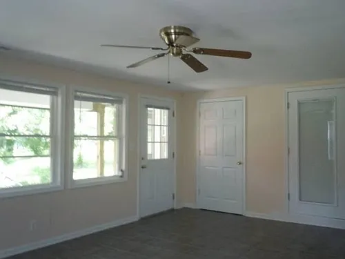 12 Carousel Ct #A Photo 1
