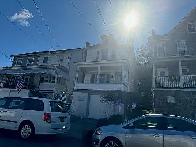19 E Center St — Photo 1