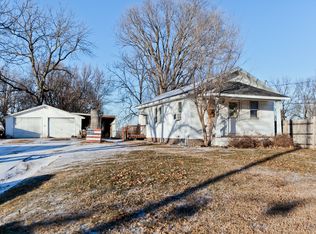 212 29th Ave SW, Cedar Rapids, IA 52404
