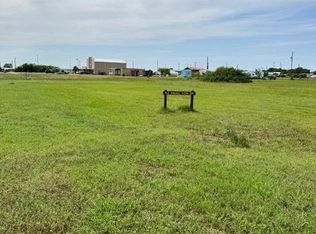 92 Angel Fish Dr, Palacios, TX 77465