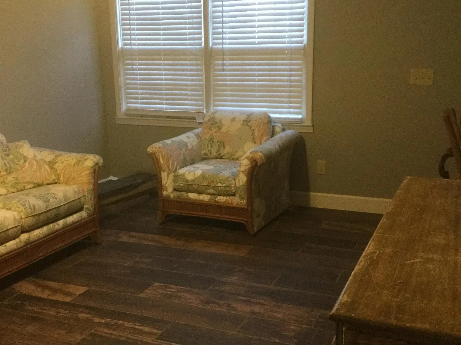 2 bed, 1.5 bath, 992 sqft, $1,300 — Photo 4
