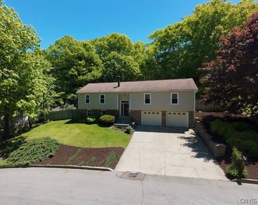 18 Pond Path, Oswego, NY, 13126