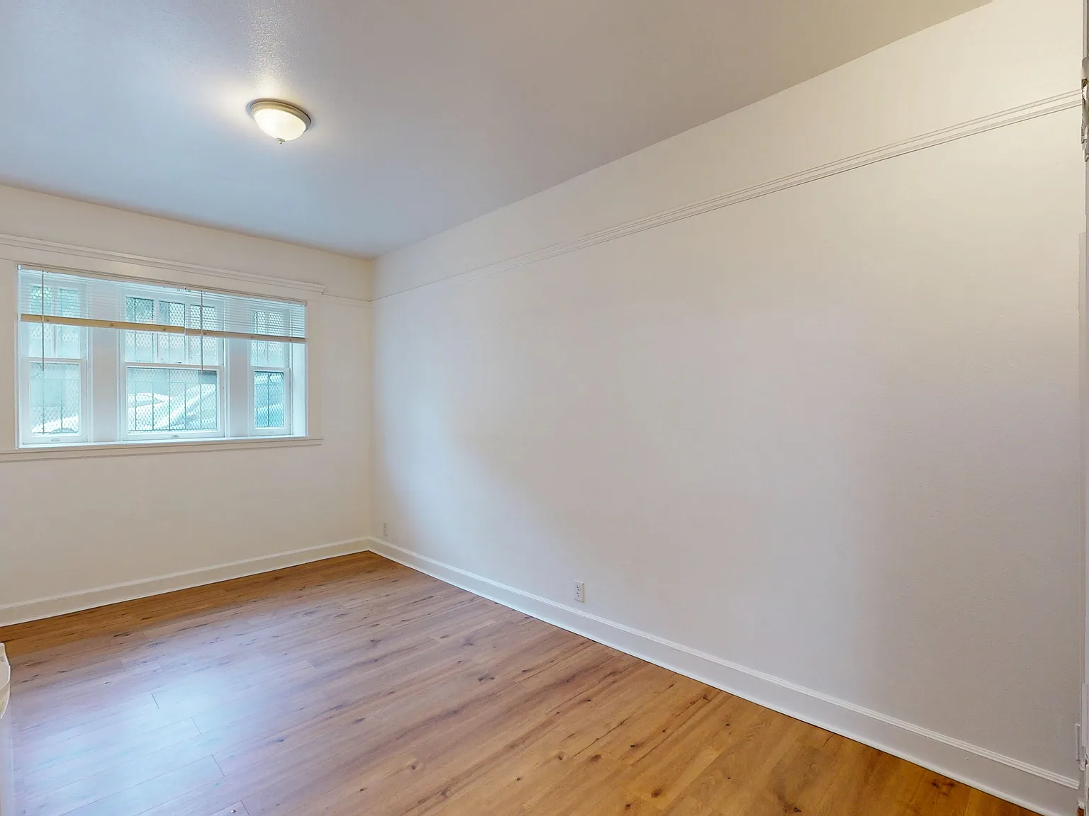 980 Bush St — Photo 4