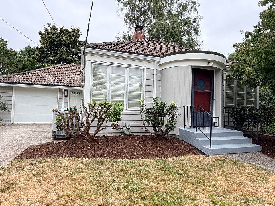 1st image of 1717 SE 31st Ave