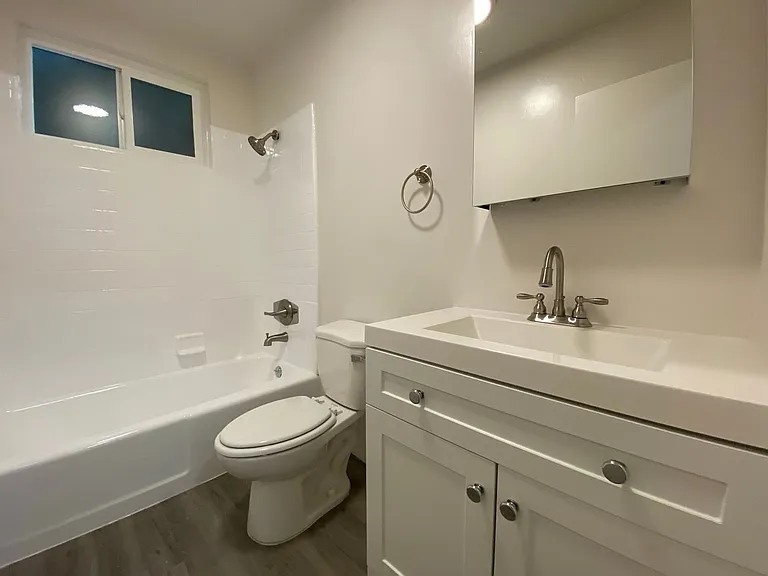 1808 N Harvard Blvd — Photo 69