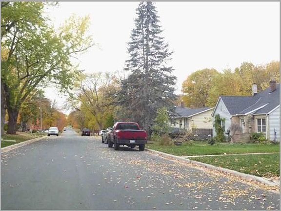 Exterior Neighborhood (street photo)