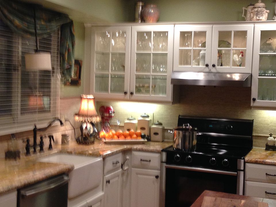 2nd image of 18732 Yorkshire Dr