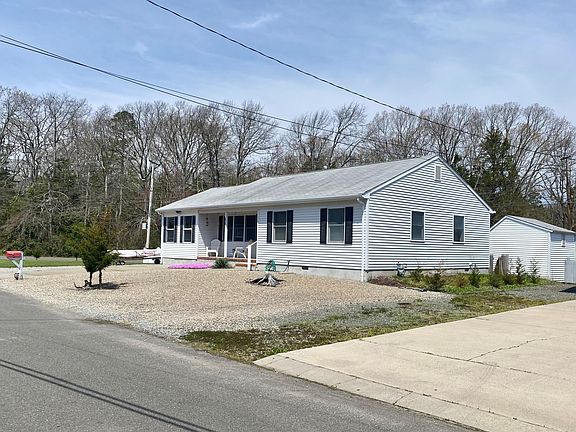 4th image of 91 Dollmore Ave