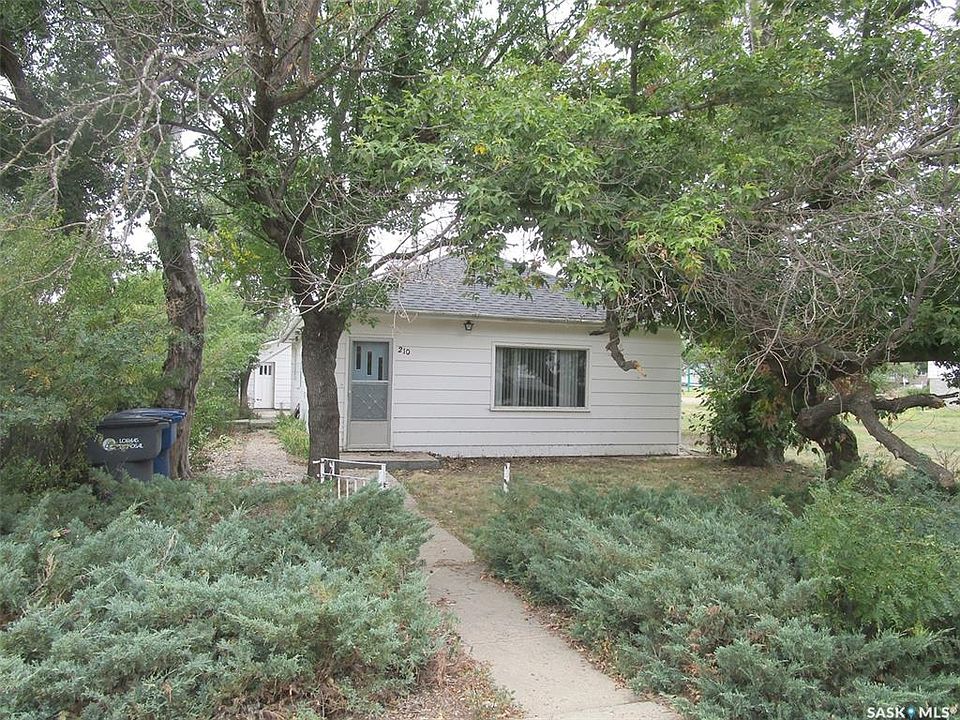 210 1st STREET W, Coronach, SK S0H 0Z0 MLS SK942470 Zillow