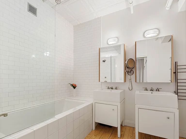 542 Broadway #2R — Photo 6