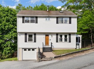 35 Mumford St, Coventry, RI 02816