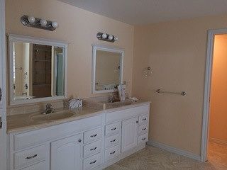 4th image of 128 N McCann Ave