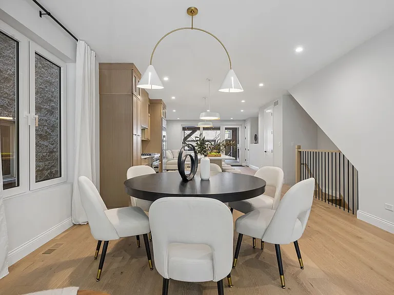 3739 N Clifton Ave #1 — Photo 30