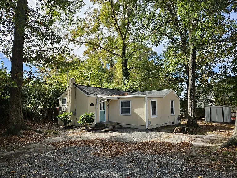 PRIVATE BUNGALOW