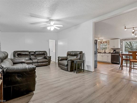 4th image of 1465 Township Road 335 SE