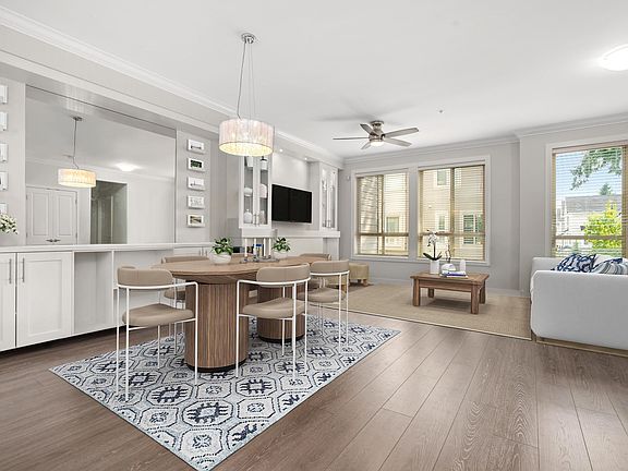 4th image of 19913 70th Ave #8