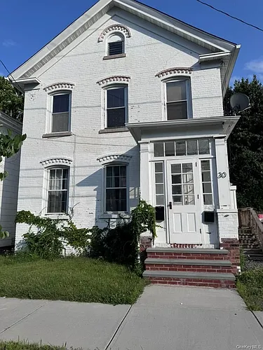 30 Henry St Photo 1