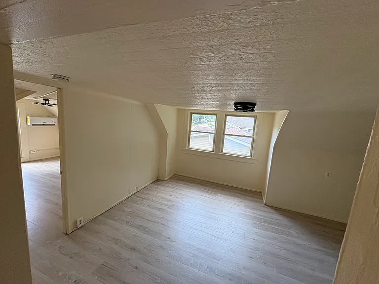 4307 Immanuel St #3 — Photo 8