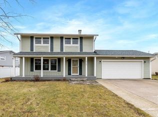 2717 E 37th St, Davenport, IA 52807