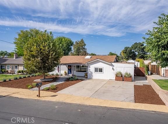4th image of 8925 Junipero Ave