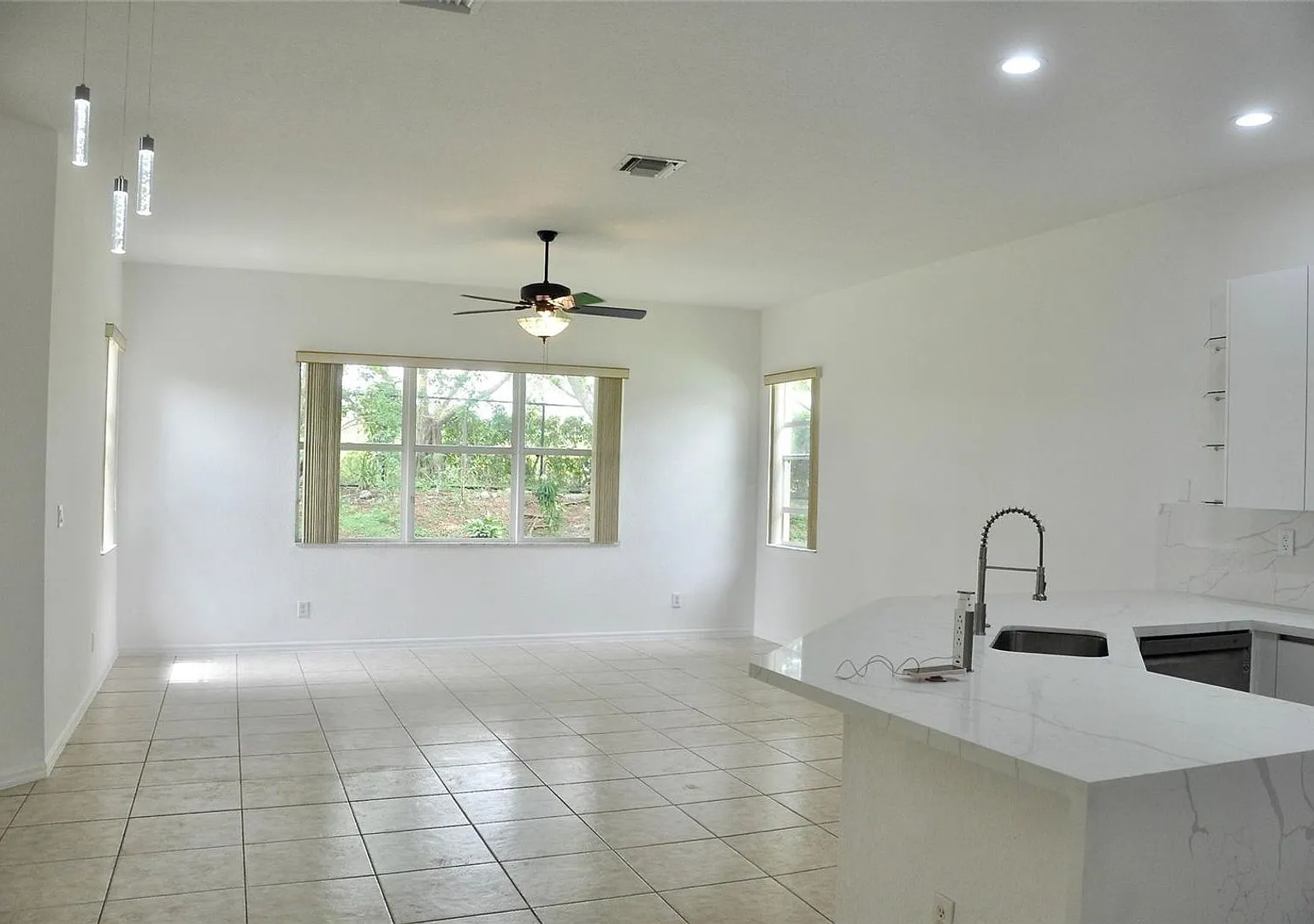 19496 S Whitewater Avenue, Weston, FL 33332 - 2442 — Photo 2