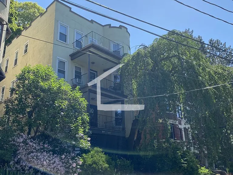 301 Tappan St #2 — Photo 13