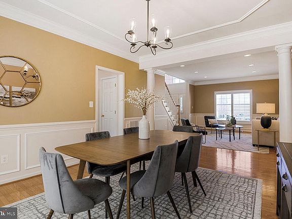 5th image of 47434 Riverbank Forest Pl