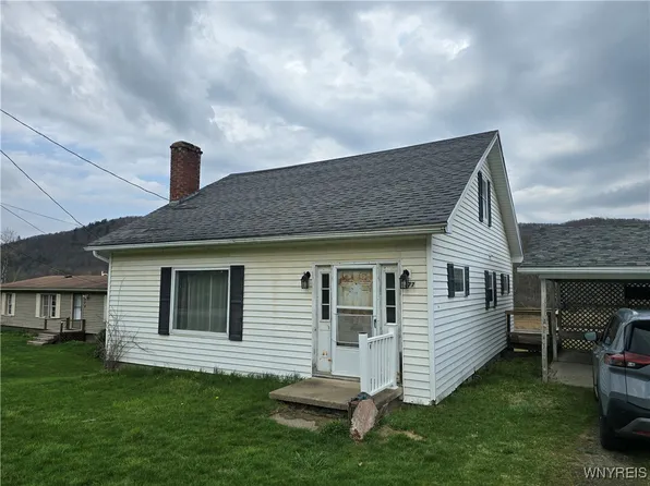 577 S Main St, Bolivar, NY 14715