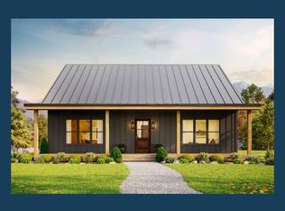 533 McIntosh Rd, Darien, GA 31305