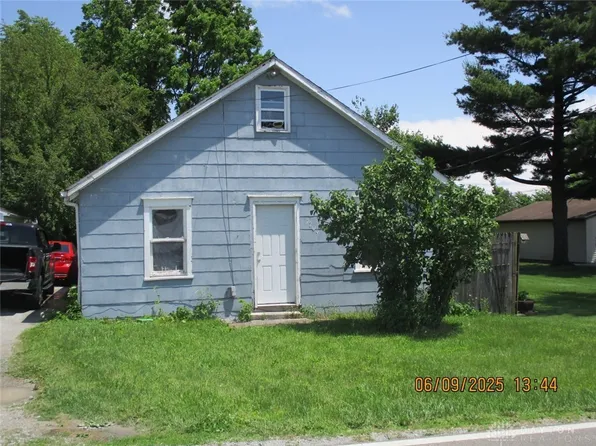 1209 Gordon St, Piqua, OH 45356