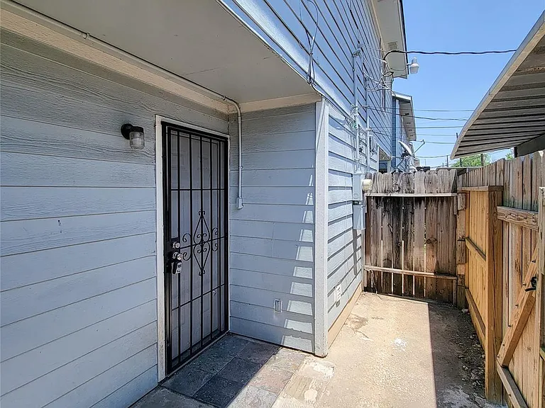 12330 Ormandy St — Photo 20
