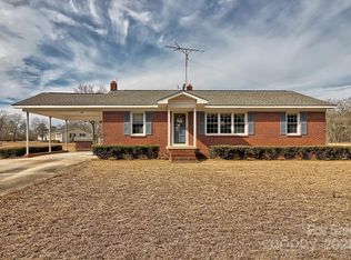 7720 Hal Williams Rd, Kershaw, SC 29067