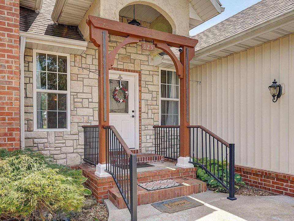 823 McVey St-43
